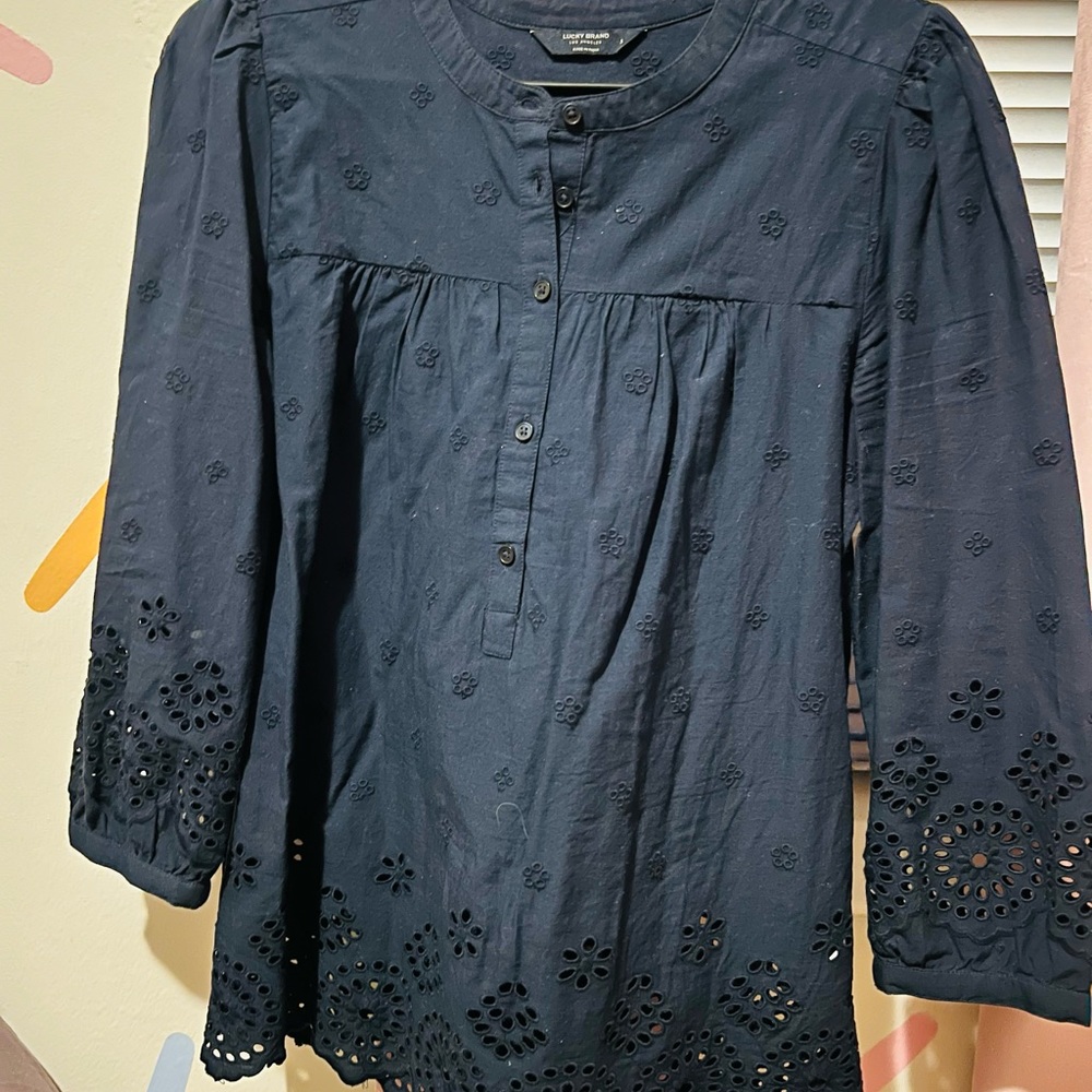 Lucky Brand navy eyelet top - Picture 2 of 5